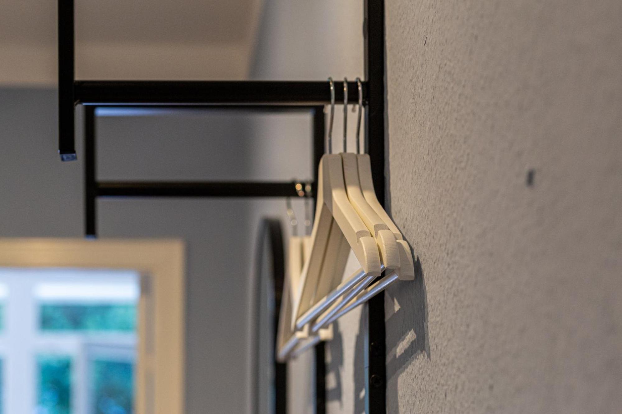 Have-A-Nice-Stay - Nahe Bahnhof Ahrensburg - 20 Minuten Nach Hamburg - Trotzdem Ruhig Gelegen - 6 Minuten Zu Fuss Ins Zentrum Ahrensburg - Modern Eingerichtet Bagian luar foto
